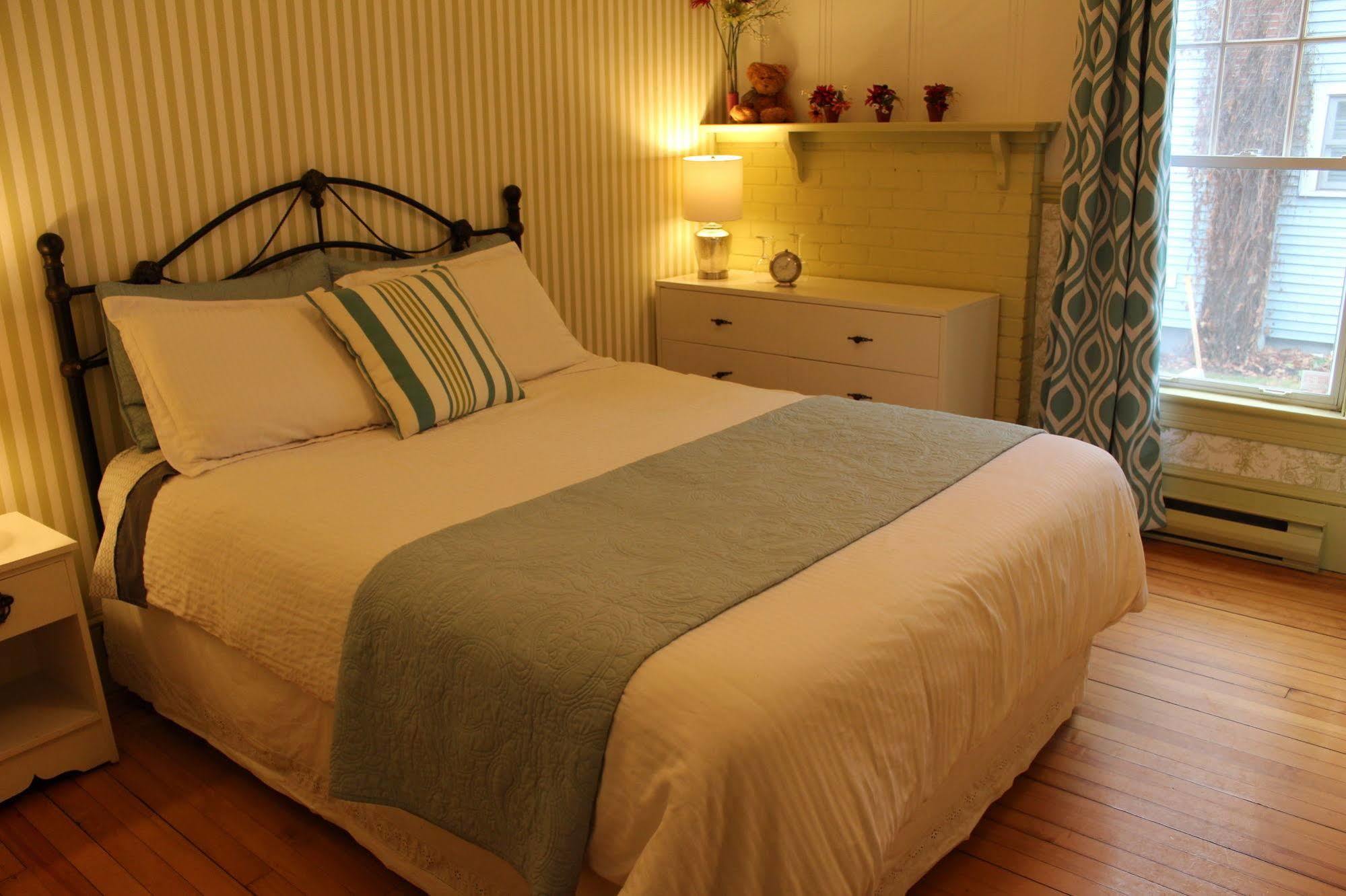 La Belle Victorienne Hotel Magog Eksteriør billede