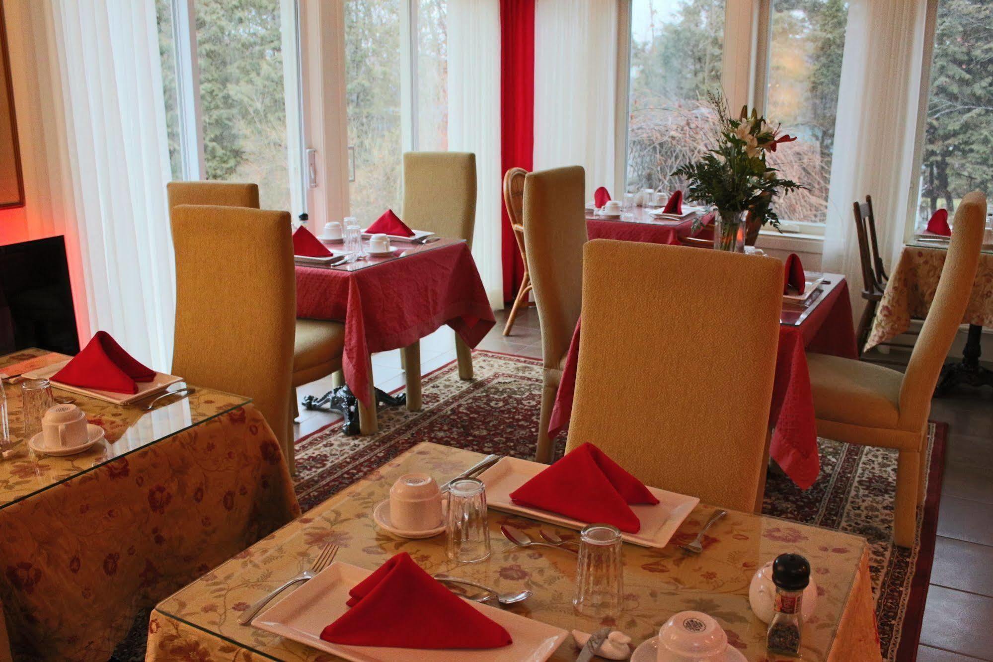 La Belle Victorienne Hotel Magog Eksteriør billede