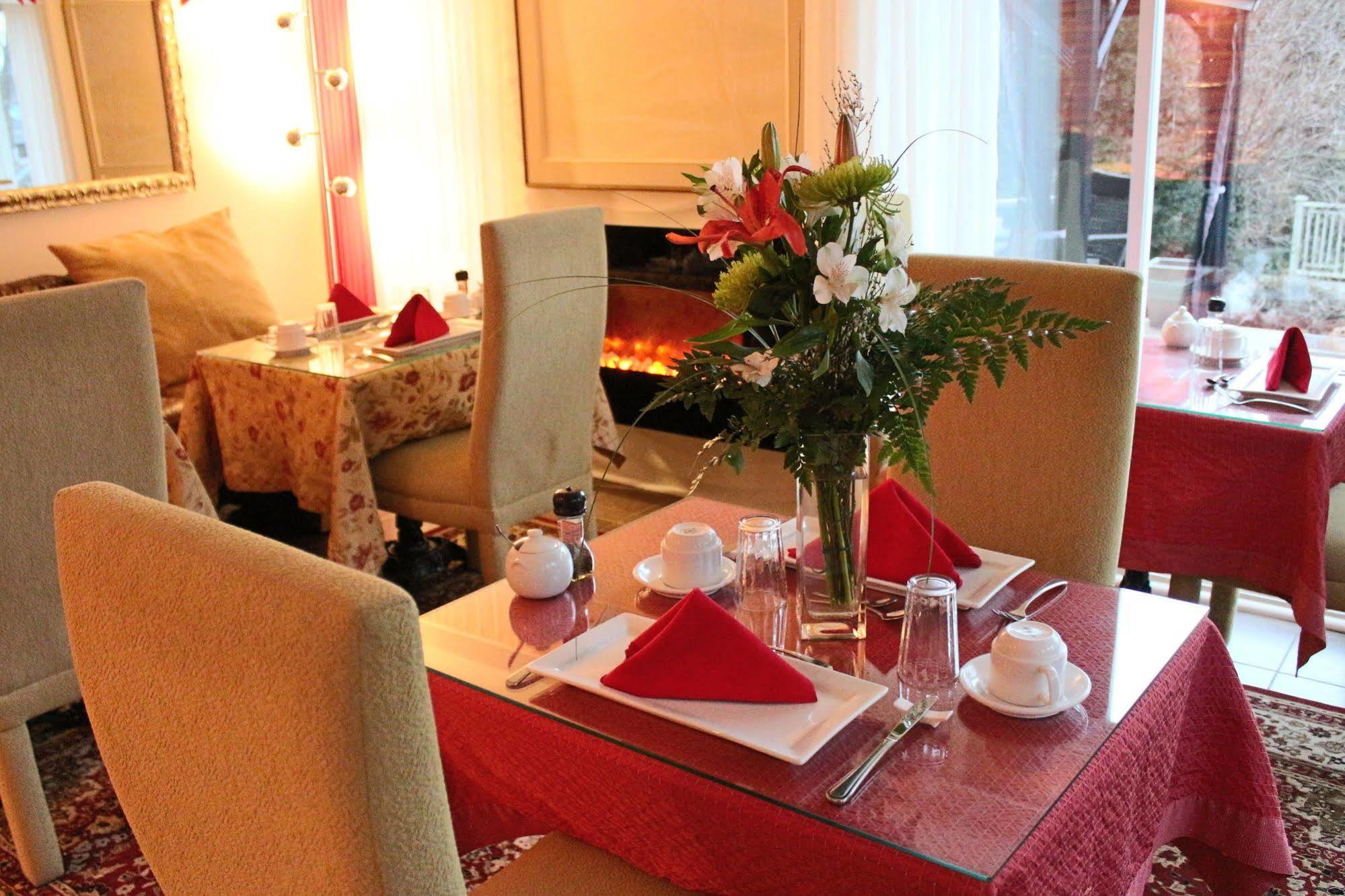 La Belle Victorienne Hotel Magog Eksteriør billede