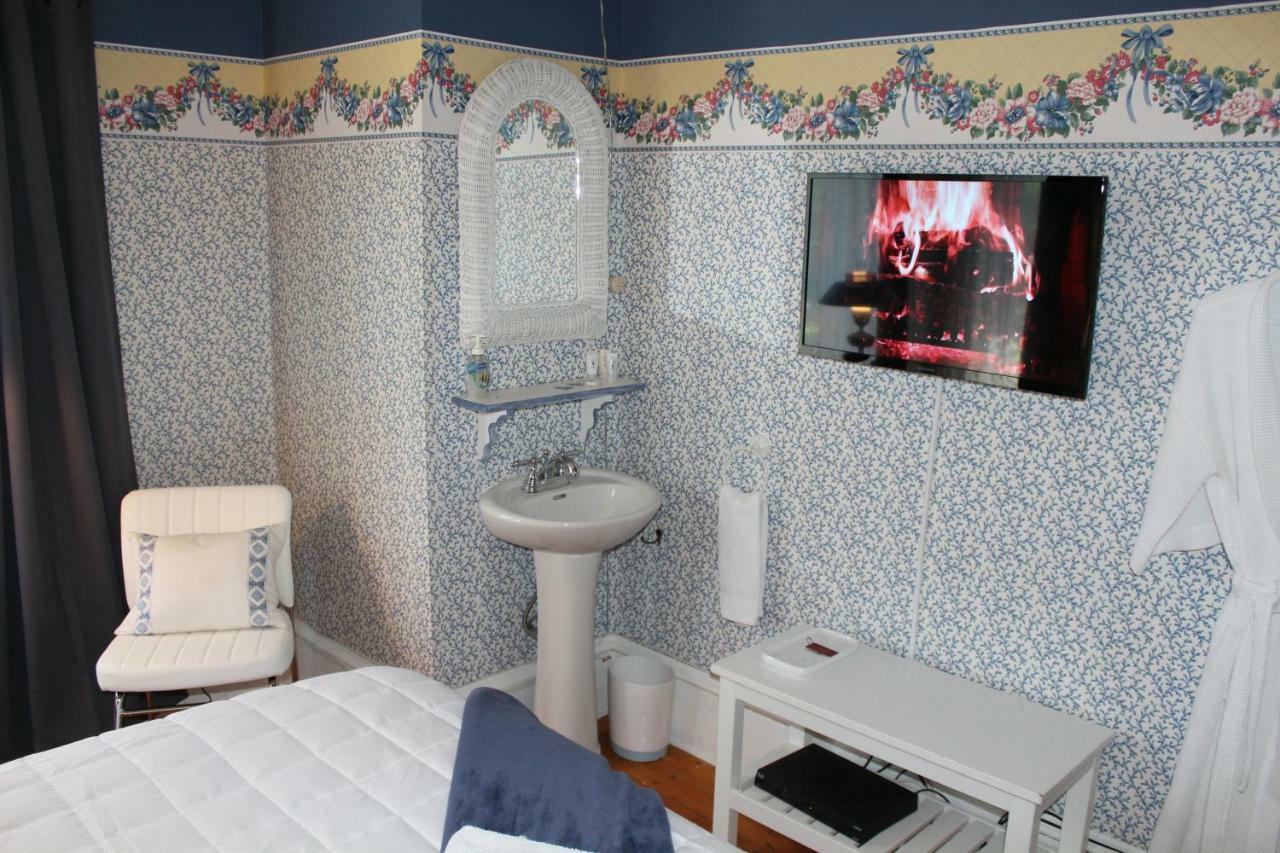 La Belle Victorienne Hotel Magog Eksteriør billede